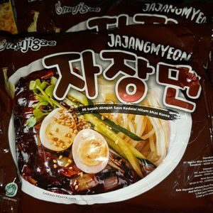 Cek Bpom Mi Basah Dengan Saus Kedelai Hitam Khas Korea (Jajangmyeon) Mujigae