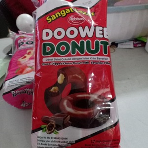 Cek Bpom Donat Salut Cokelat Dengan Isian Krim Bavarian (Chocolate Cream-filled Donut) Doowee Donut