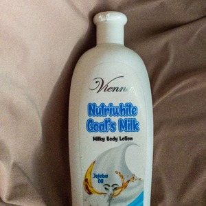 Cek Bpom Milky Body Lotion - Goat's Milk With Jojoba Oil Vienna